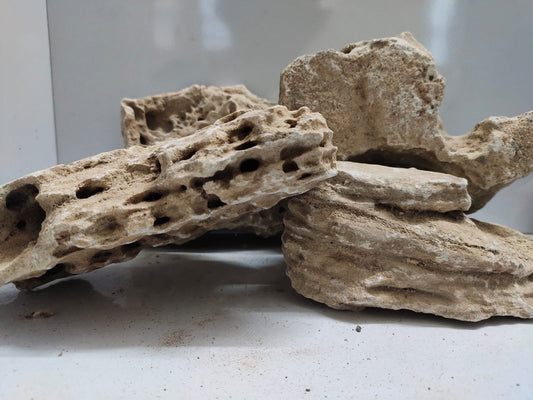 Layer Rock (Mix Size 1Kg)