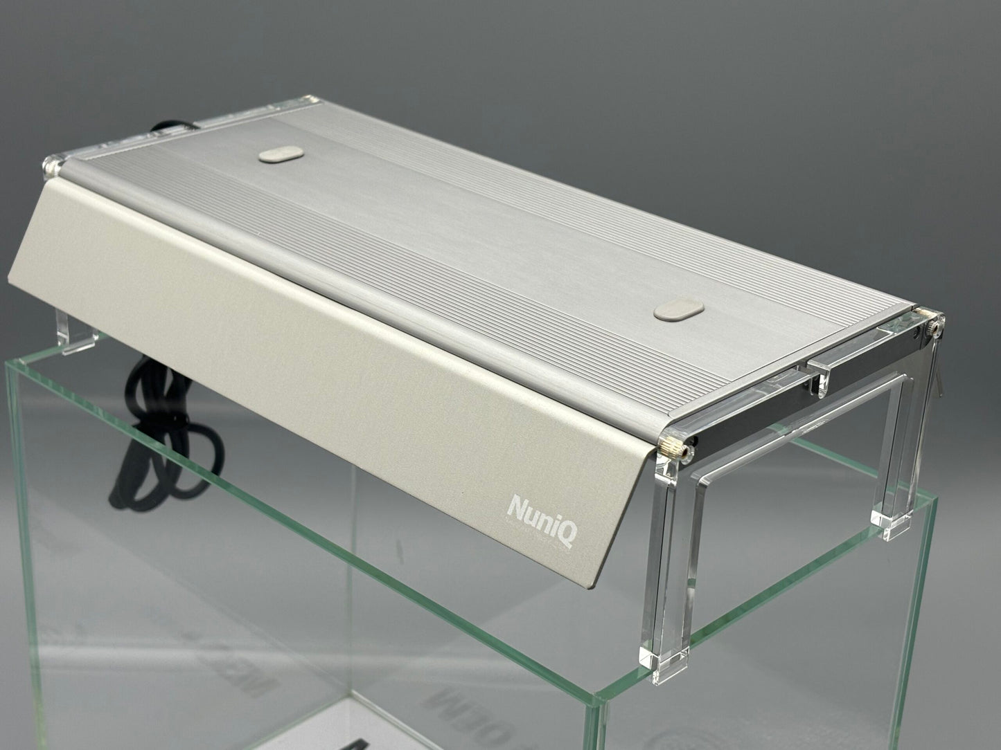 NuniQ M Plus Line Planted | Freshwater Aquarium Light with WiFi App Control